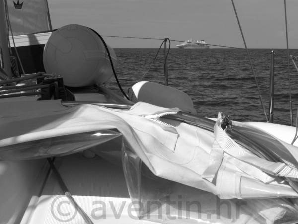 Cruiser između Hvara i Korčule